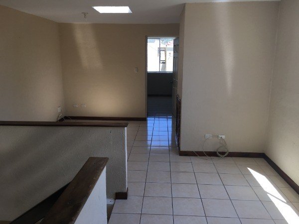 BELLA CASA EN RENTA: Carr.Salvador — foto 4