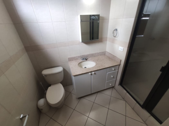 Apartamento en #renta zona 10 - Image 3