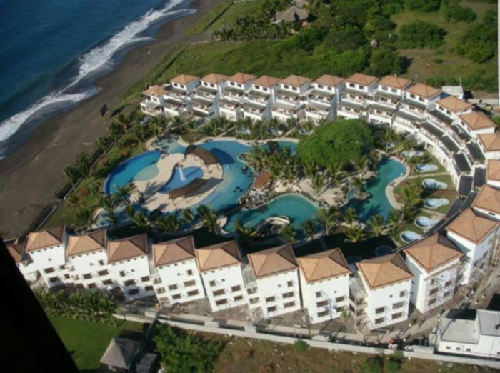 HomePro Inmobiliaria vende Penthouse en Villa los Cabos