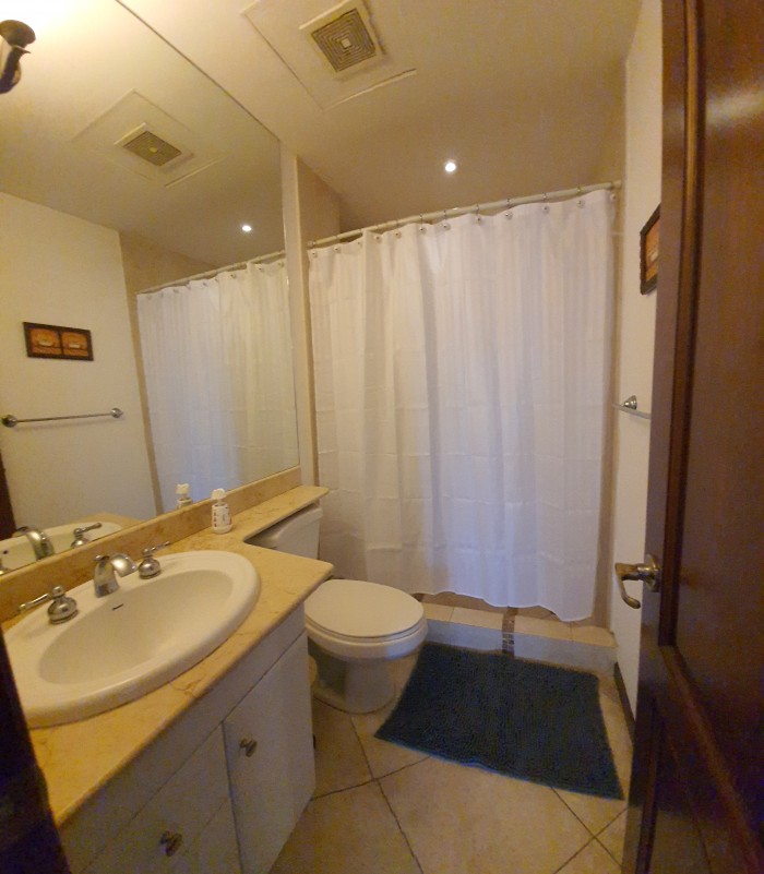 En Alquiler Apartamento en Zona 10 Amueblado — foto 7