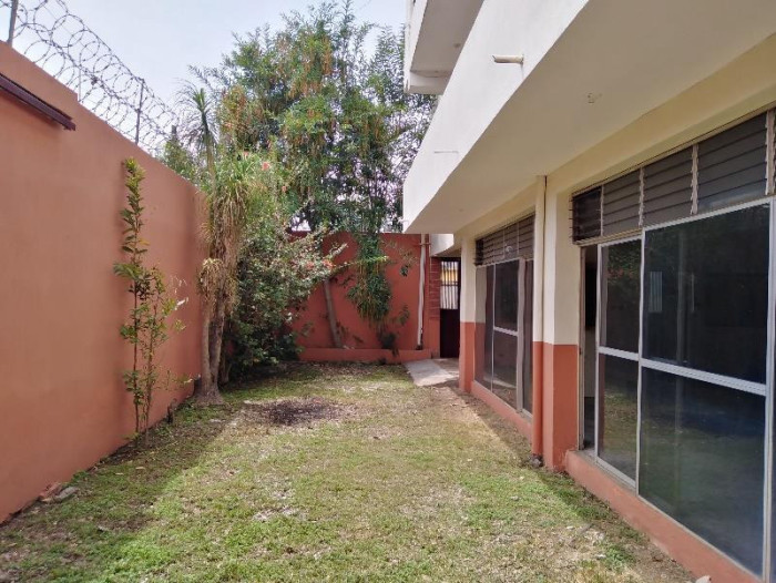 CASA EN MARISCAL, ZONA 11 - Miniatura 3