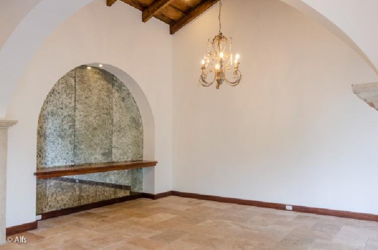 CASA EN VENTA EN JACARANDAS, ANTIGUA GUATEMALA — foto 3