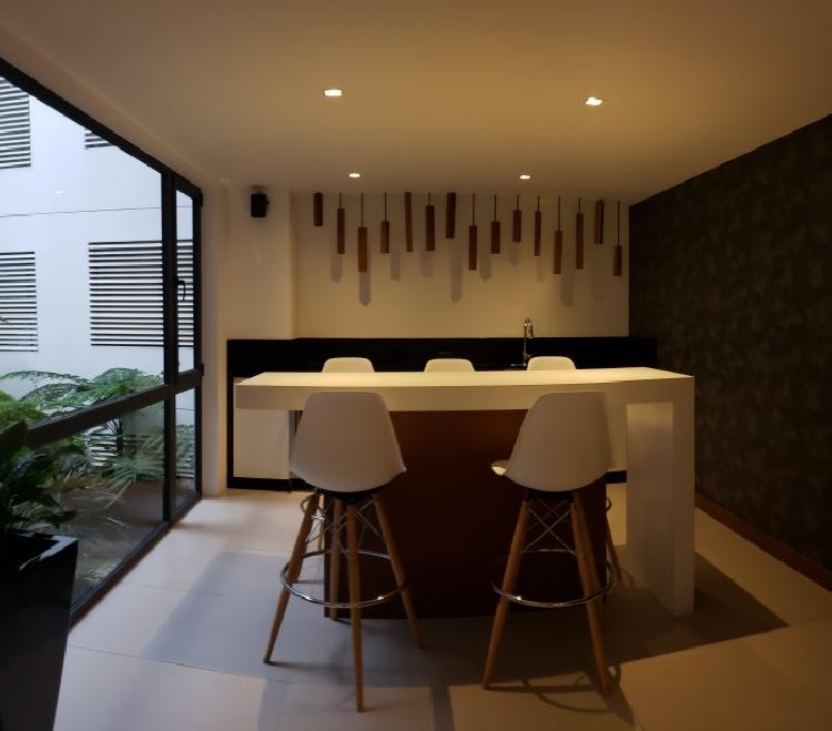 Vendo Apartamento con 169.60m2 en Zona 15 - Miniatura 13
