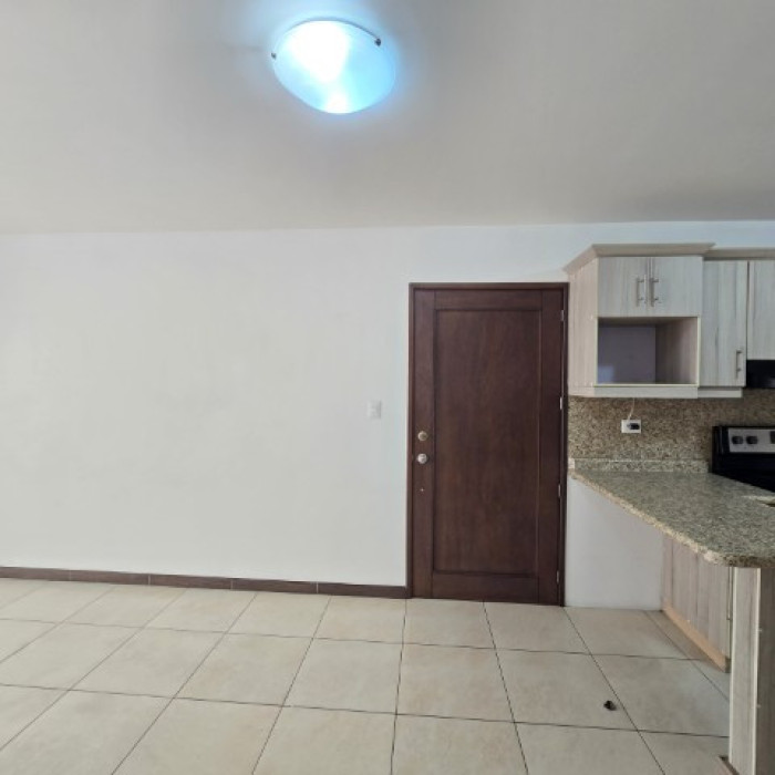 Apartamento en Alquiler Pórtico Zona 7 Guatemala - Miniatura 6
