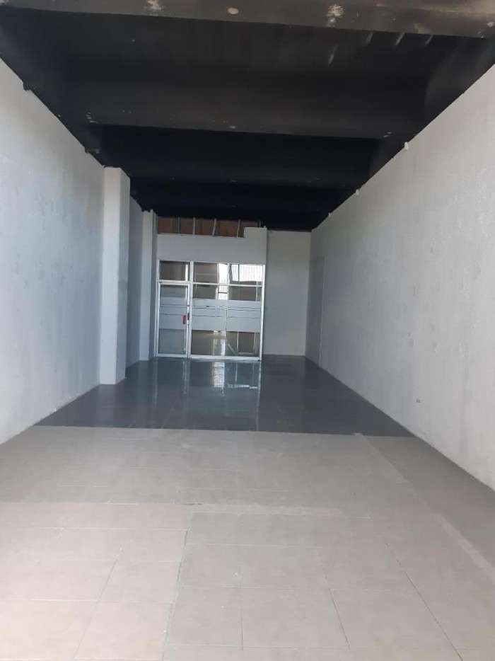 RENTO LOCAL COMERCIAL, CENTRO COMERCIAL PRADERA ZONA10