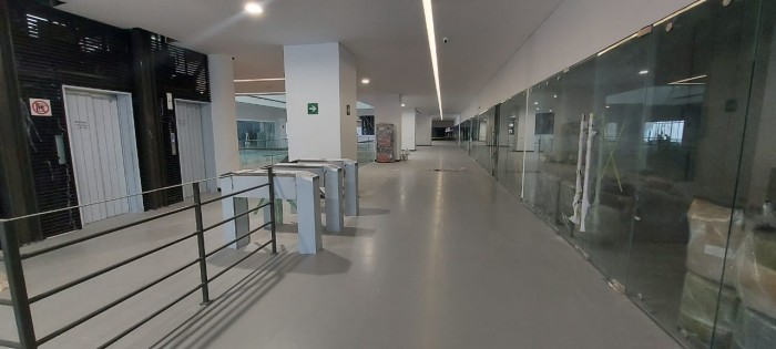 Oficina moderna en renta en Zona 9 Guatemala - Miniatura 4