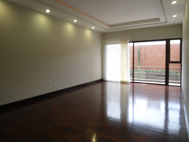 Apartamento en renta en primer nivel zona 14 Guatemala - Miniatura 9