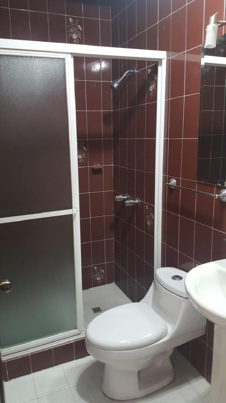 Amplia casa en renta o venta La Cañada zona 14, Ciudad - Miniatura 14