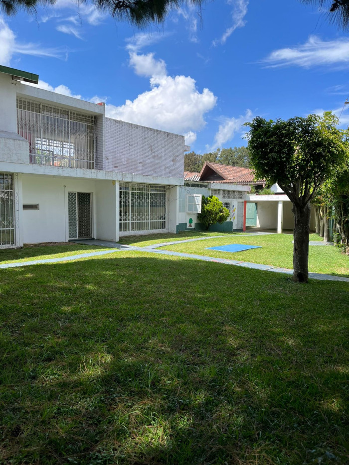 Casa en renta (para uso comerical), en VH I zona 15 - 17