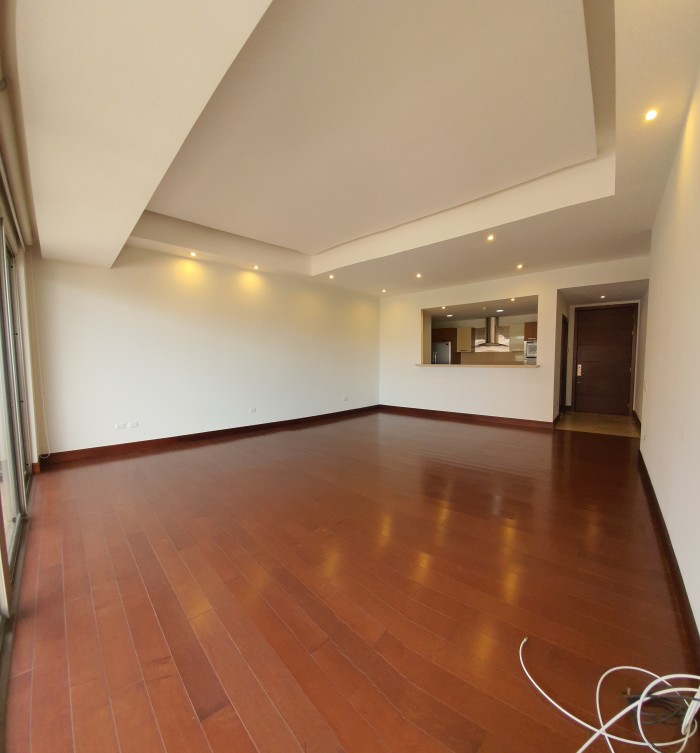 Alquilo Apartamento con 160Mts en Tiffany Zona 14 - Image 4