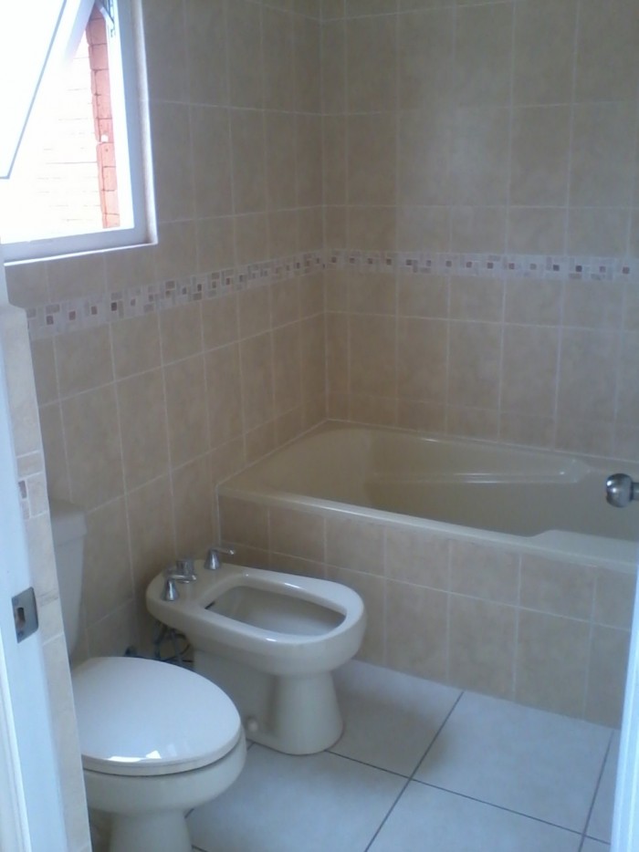 RENTA casa en condominio en San Gaspar zona 16 - Image 2