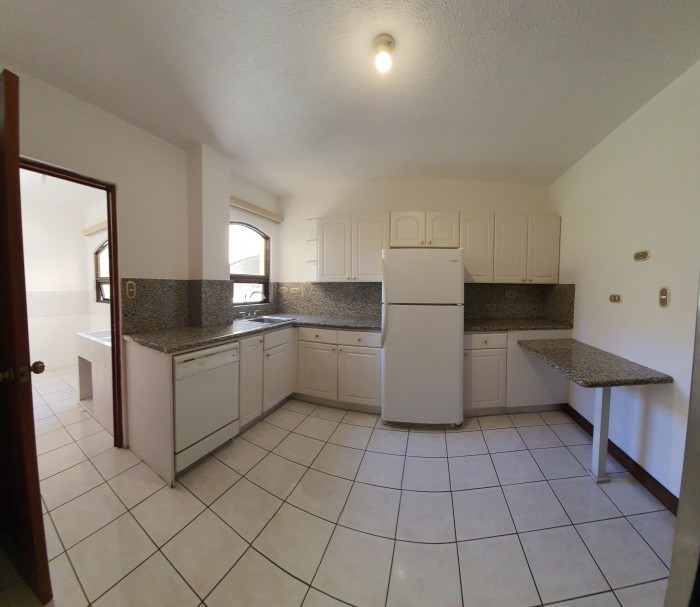 Alquiler de apartamentos en zona 10 Guatemala - Image 4