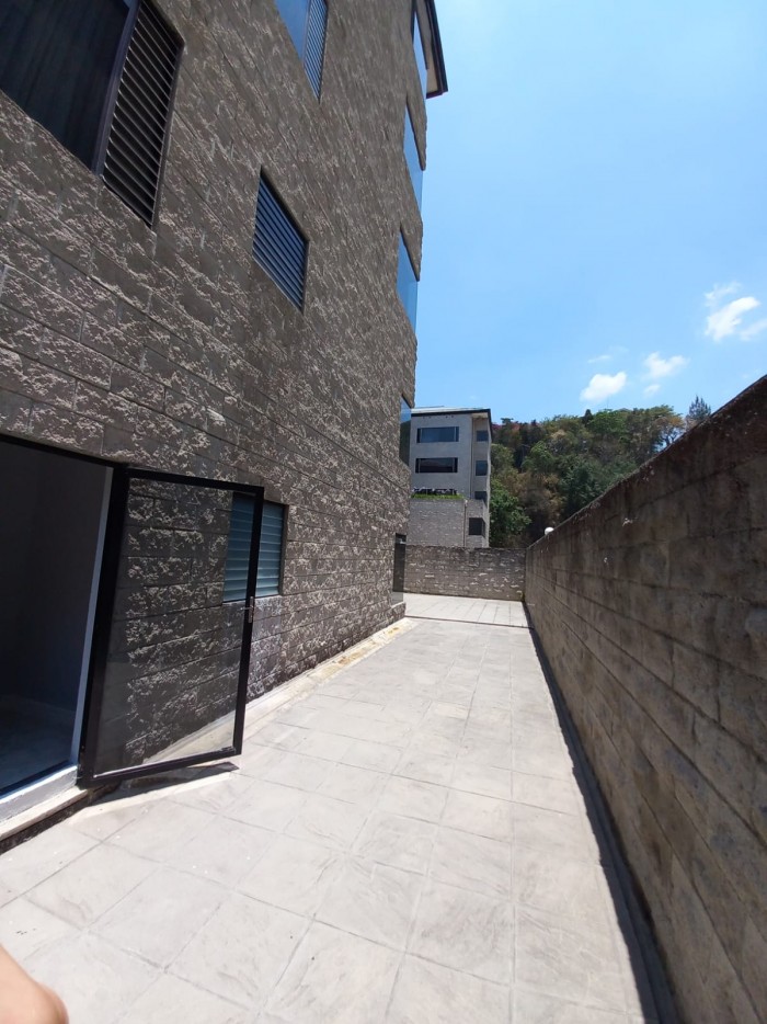 APARTAMENTO SUPER AMPLIO EN #VENTA ZONA 10 - Miniatura 14