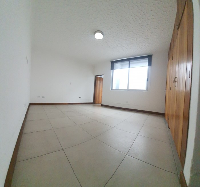 En Alquiler casa en Condominio en zona 14 - Miniatura 15