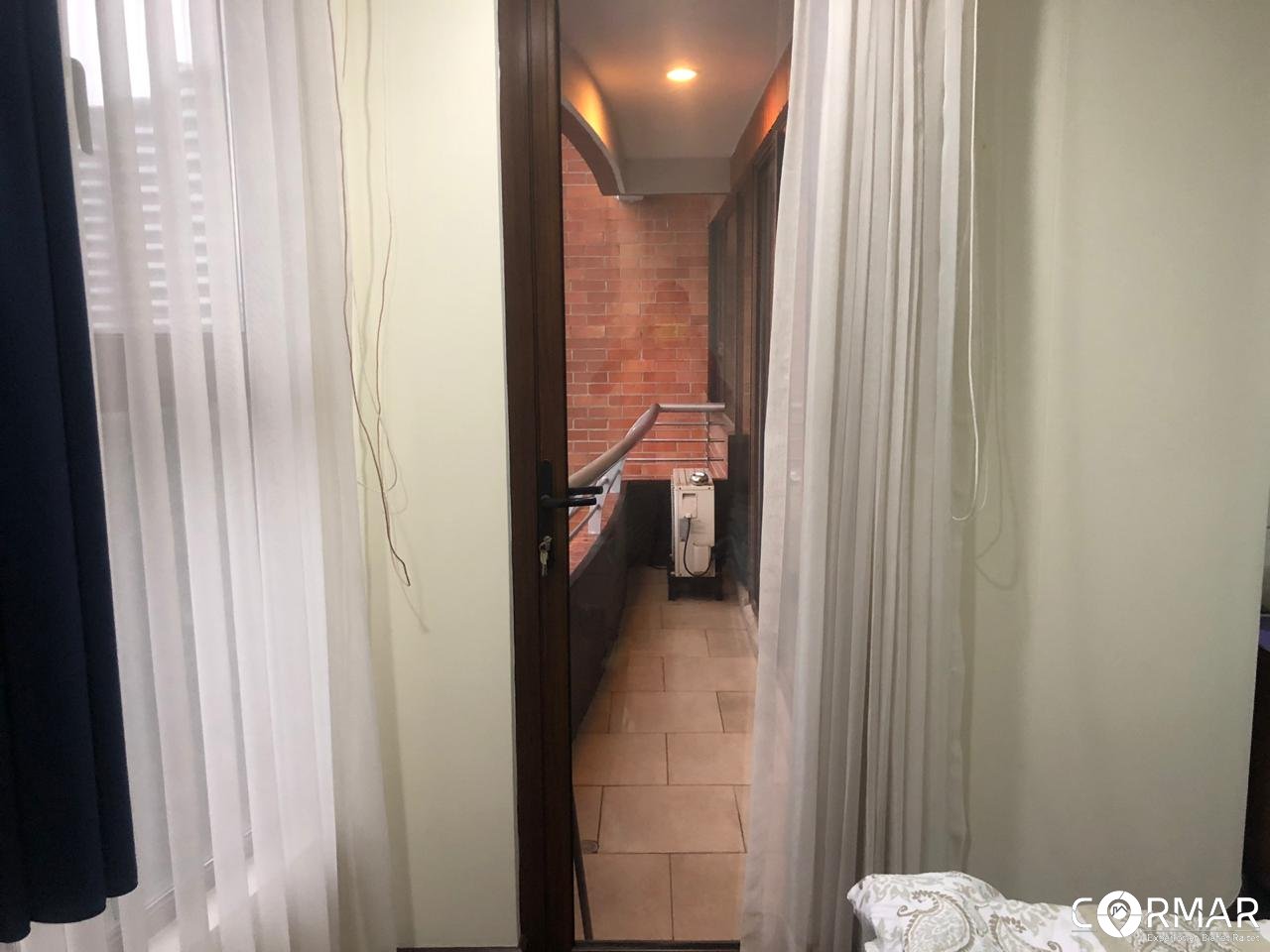 Apartamento en alquiler, zona 10 - Image 4