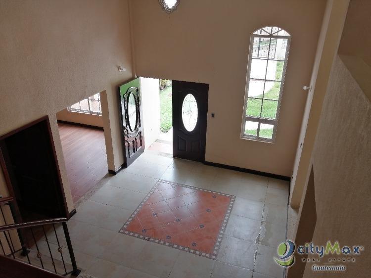 Casa en ¡Venta! en las Cumbres Zona 16 - Image 1