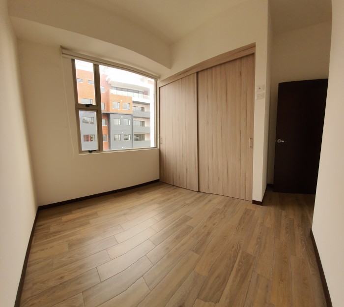 Apartamento NUEVO de 135 m2 en Venta Zona 14 - Miniatura 7