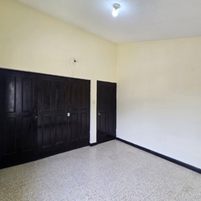 Casa en Venta Zona 12 Colonia Residencial El Bosque - Miniatura 21