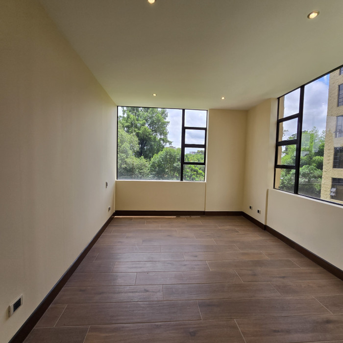 En venta apartamento en Oakland zona 10 Guatemala - Miniatura 11