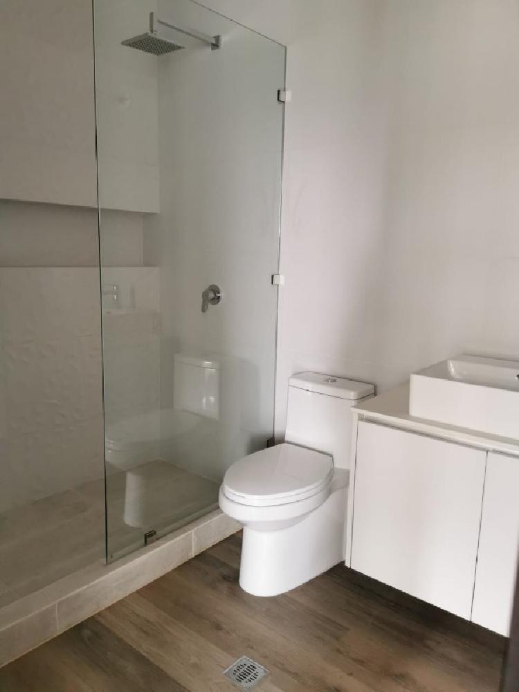 APARTAMENTO EN RENTA EN ZONA 14/MUNDO INMOBILIARIO — foto 4