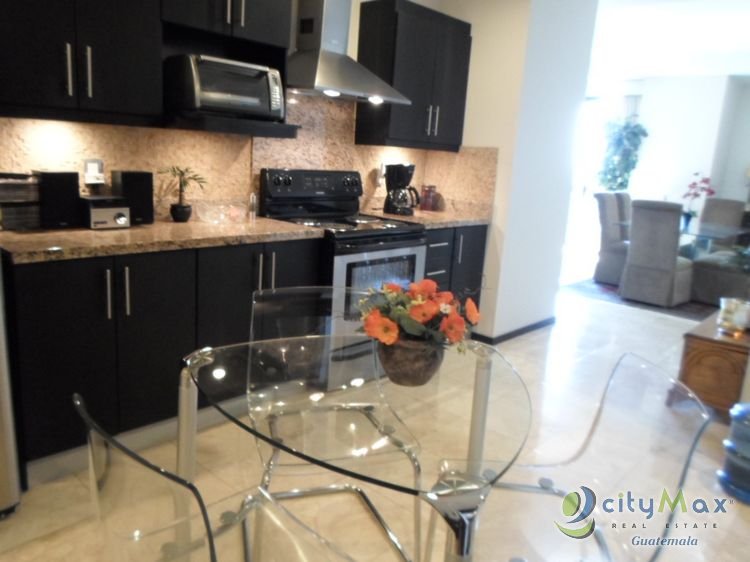 Apartamento Amplio en Venta en Zona 15 en Tarragona - Image 1