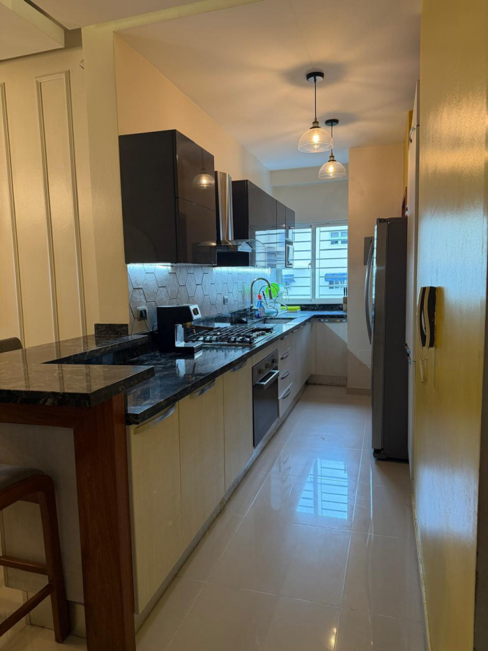 Apartamento en Renta Amueblado en Evaristo Morales Santo Domingo - 3
