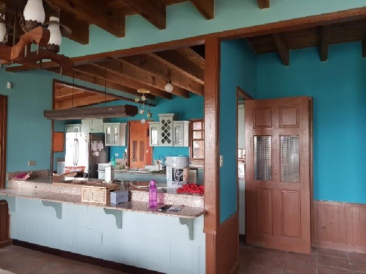 CASA EN VENTA EN BARRIO LA COROZA, EL ESTOR - 9