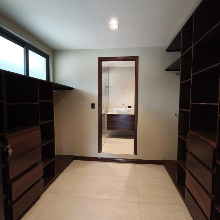 Espectacular Casa en Venta San Lucas Sacatepequez - Miniatura 23