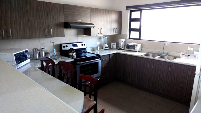 Apartamento amueblado en VENTA y RENTA, zona 15 - Image 3