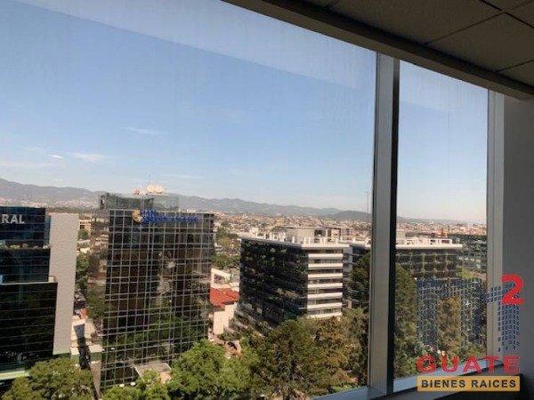 Oficina de 259 m2 de construcción en Renta, Zona 10 — foto 3