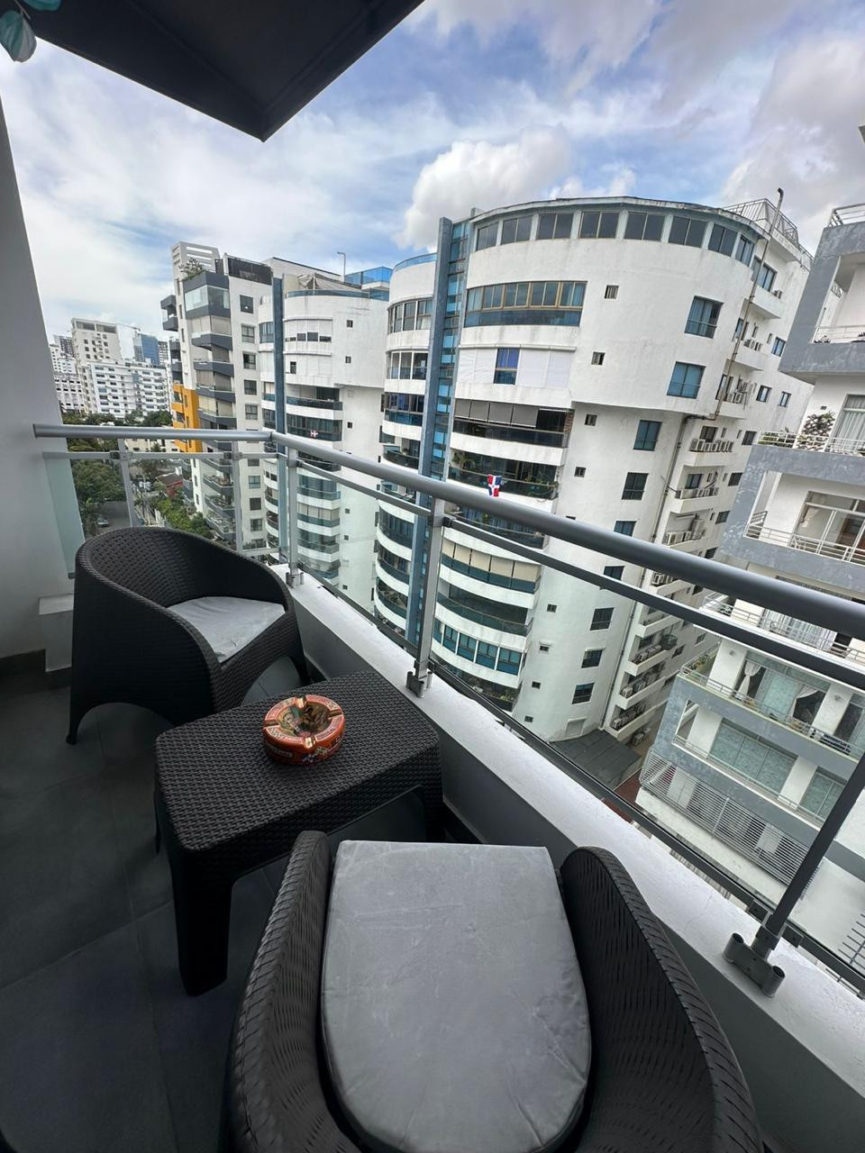Apartamento en Venta en el Ensanche Naco piso alto — foto 2