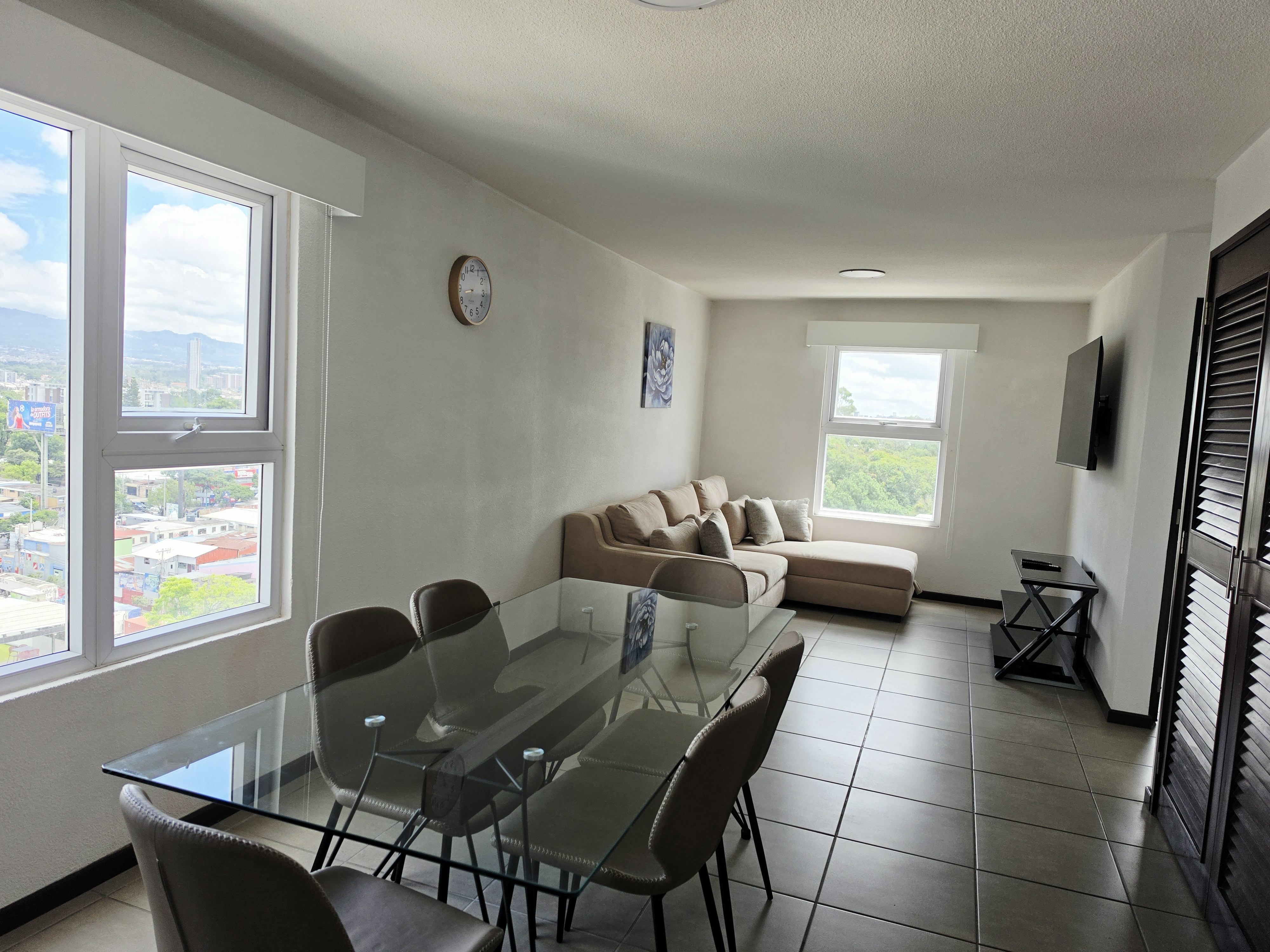 EN RENTA APARTAMENTO EN ZONA 12 SANTA ELISA - Image 5