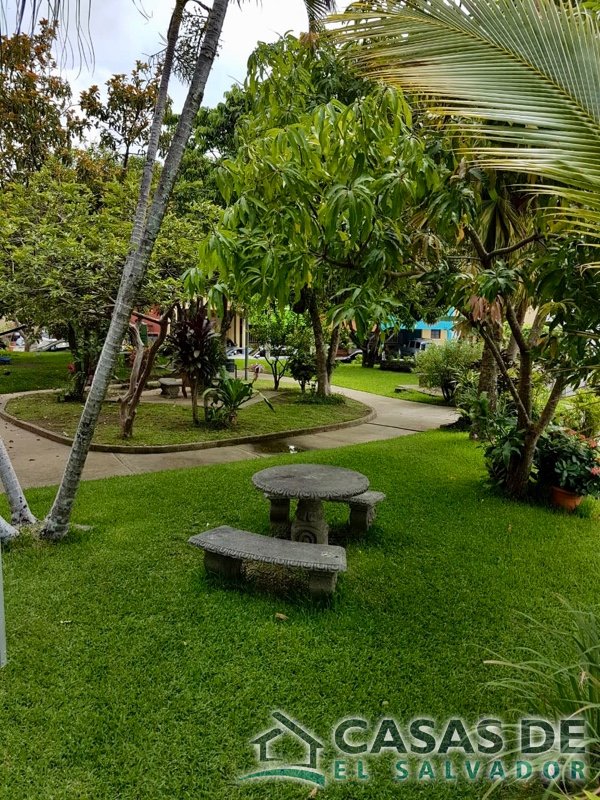 Merliot Privado Centrico, Piramide Cuscatlan - 11