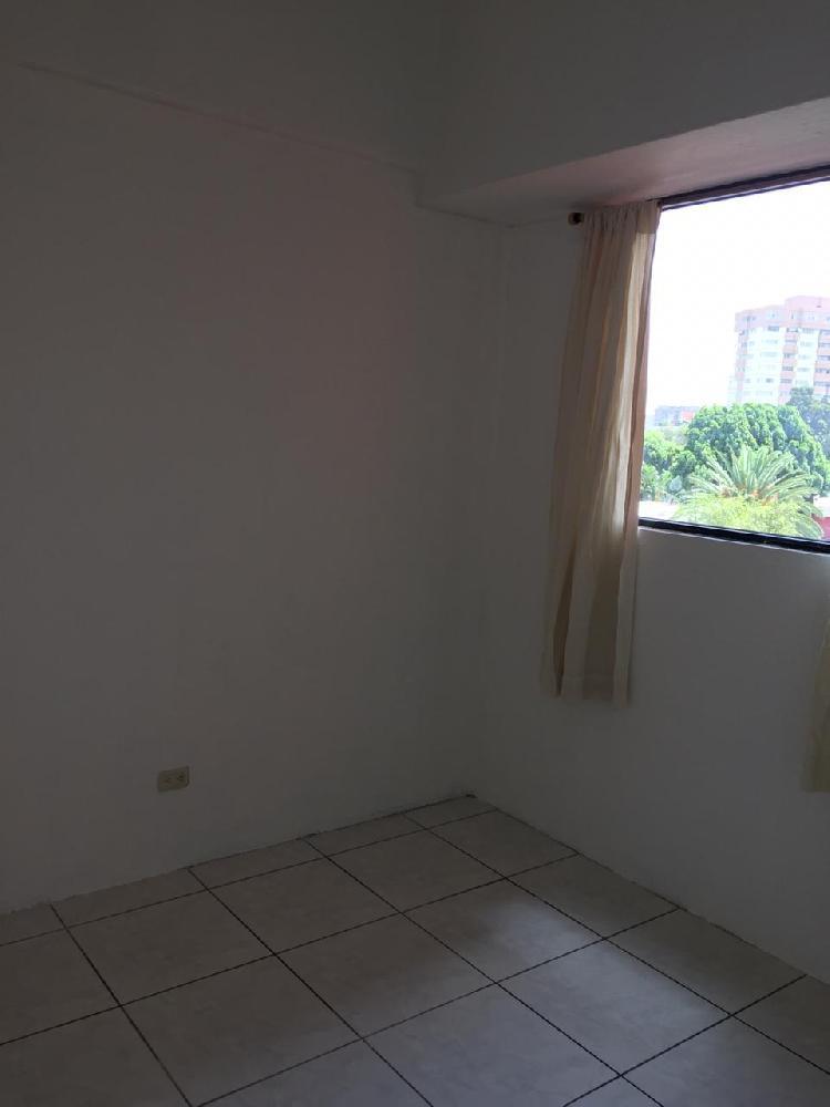 Apartamento en renta en buena ubicación zona 13. — foto 6