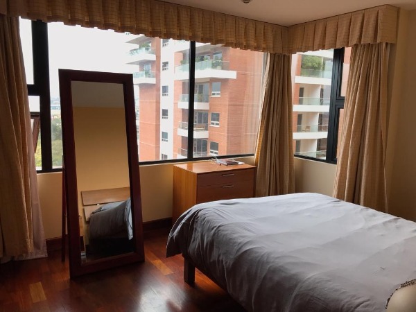 RENTO APARTAMENTO AMUEBLADO Y EQUIPADO EN ZONA 14.