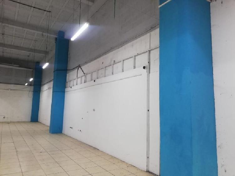 LOCAL COMERCIAL EN RENTA / VENTA EN PLAZA AMERICAS - 3