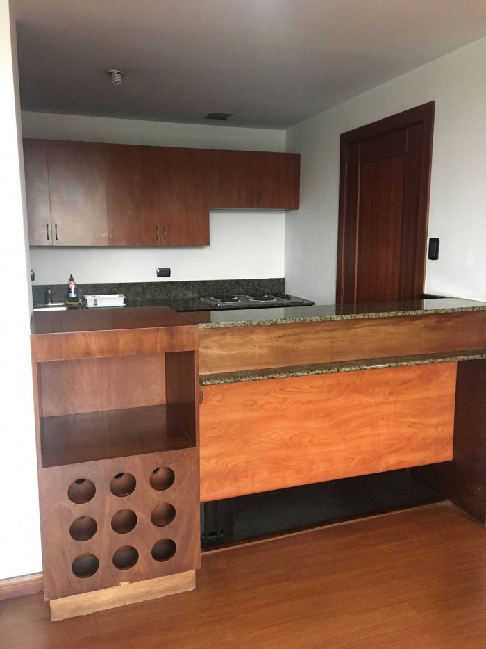 Se renta apartamento amueblado en zona 13 en la 15 Ave. - Image 4
