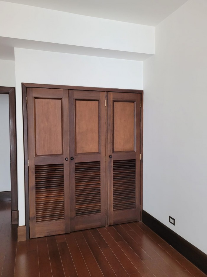 Plus Real Estate Vende / renta apartamento en zona 16 — foto 6