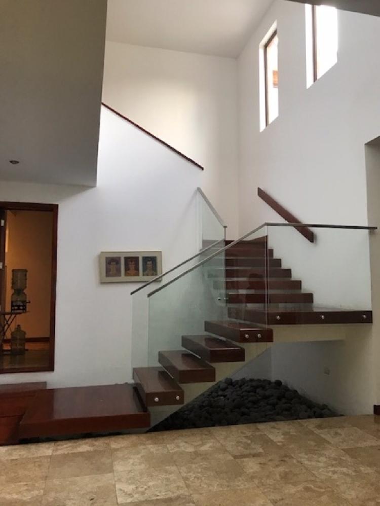 Rento bella casa en CAMPO DE GOLF SAN ISIDRO ZONA 16 — foto 7
