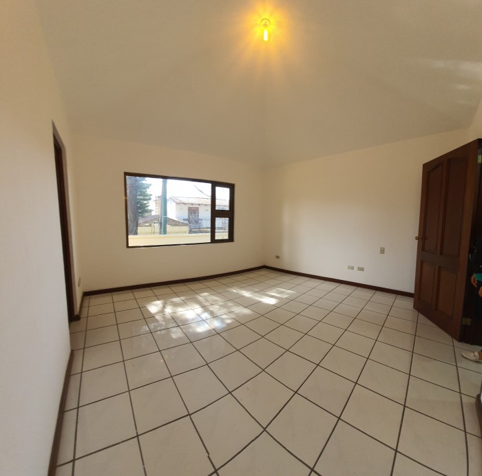 Casa en Renta Zona 10 Guatemala - Miniatura 11