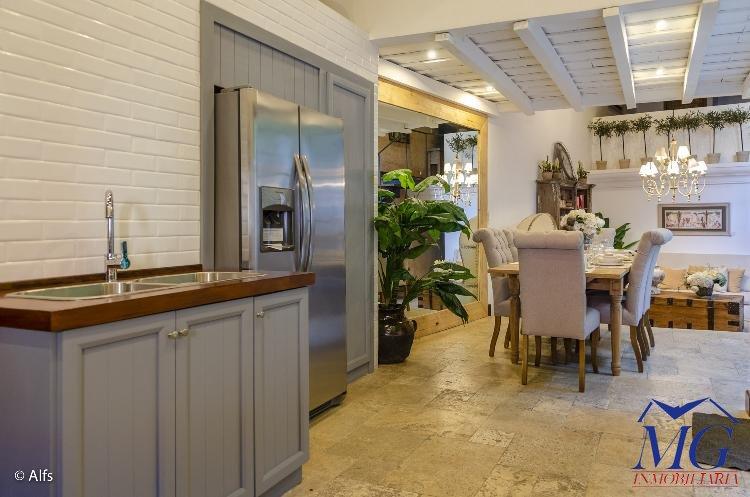 VENDO CASA VELVET EN CASCO ANTIGUA — foto 2