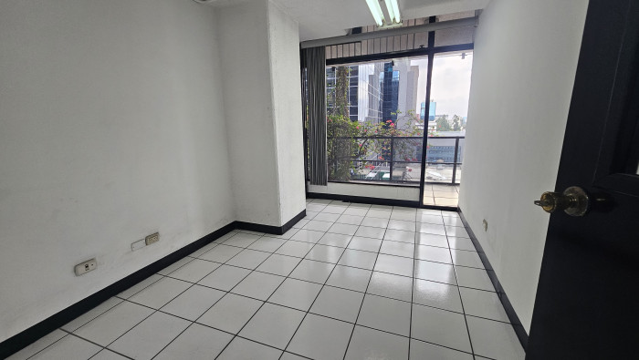 LOCAL EN #RENTA EN ZONA 9 — foto 10