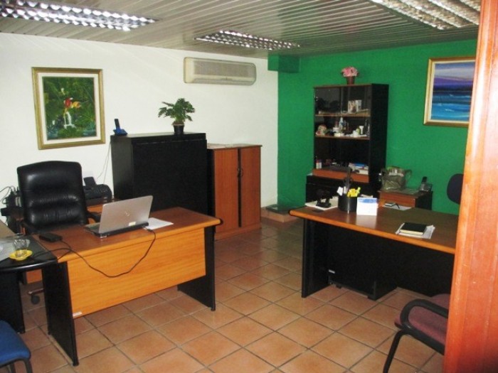 EDIFICIO OFICINAS/NAVE - 2
