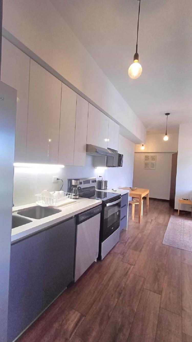 Apartamento amueblado en Renta zona 10 / Moretti