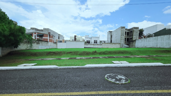 Terreno en Venta en Hacienda Real Zona 16  - Miniatura 8