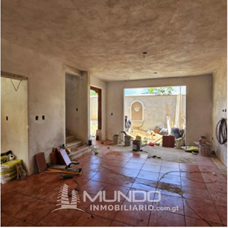 CASA EN VENTA EN ANTIGUA GUATEMALA / MUNDO INMOBILIARIO