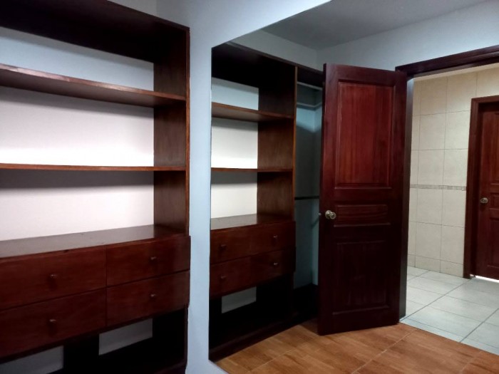 Apartamento en Alquiler en Oakland Villas zona 10 Guate - Miniatura 11