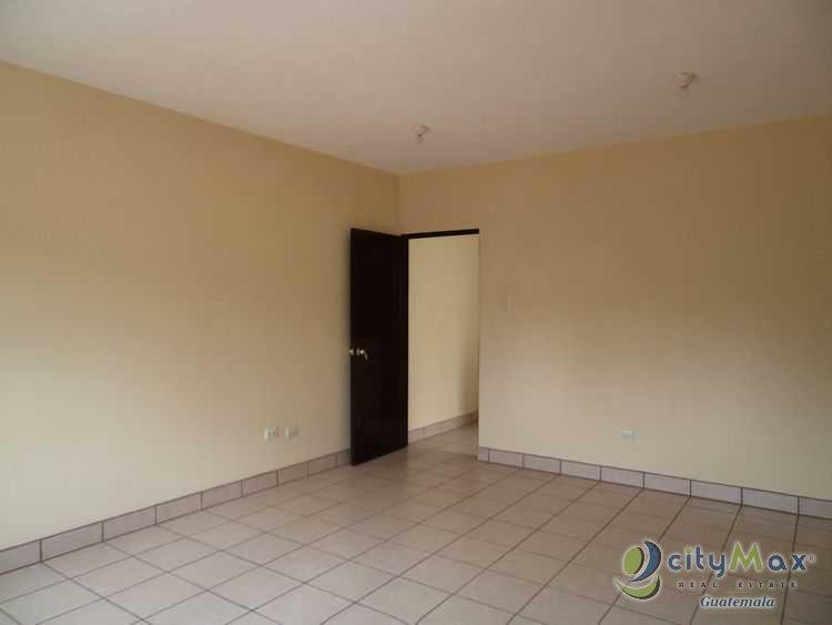 AMPLIA CASA EN VENTA ALAMEDA DE YUMAR GUATEMALA - Image 1