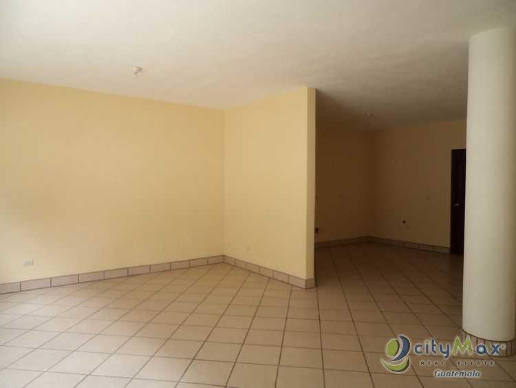 AMPLIA CASA EN VENTA ALAMEDA DE YUMAR GUATEMALA - Miniatura 6