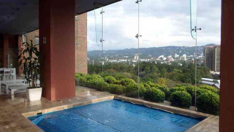 Alquiler o venta de apartamento en zona 10 Guatemala - Image 1